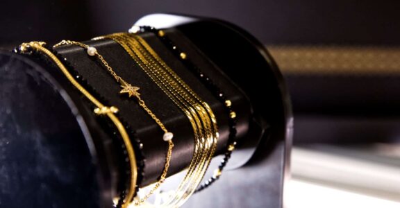Réparation de bijoux à Nice : Une seconde vie pour vos bagues, bracelets et colliers
